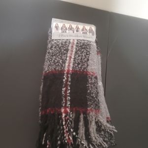 Emanuel Geraldo 2pk blanket scarf